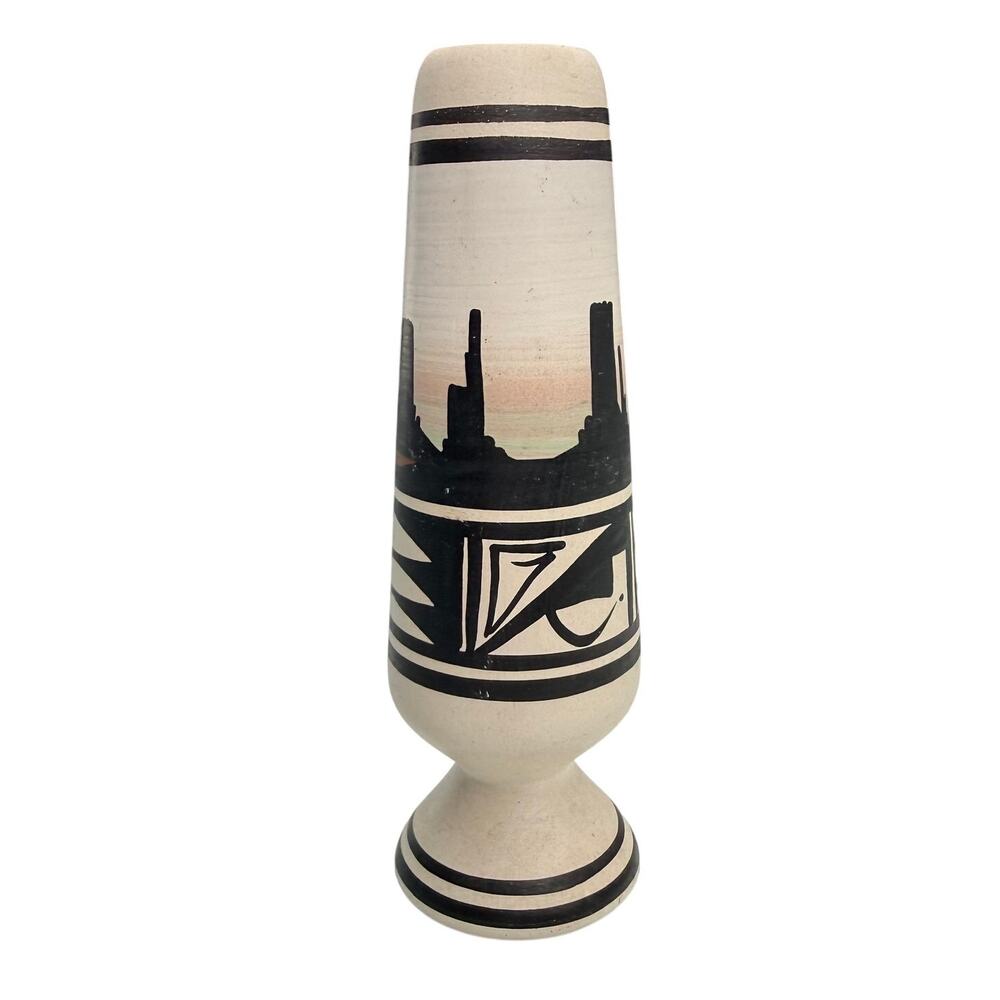 Vintage Signed Southwest Pottery Vase Monument Valley Desert Boho Navajo 6.5"